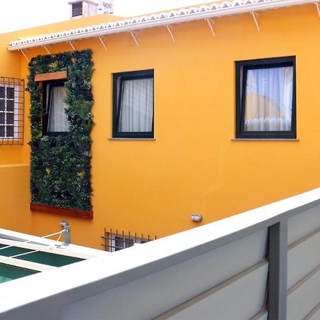 Angra do Heroísmo Alianca Cafe & Hostel מראה חיצוני תמונה