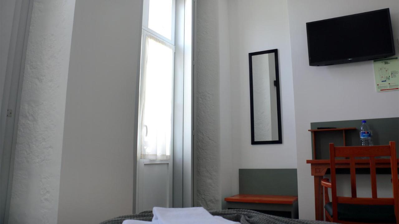 Angra do Heroísmo Alianca Cafe & Hostel מראה חיצוני תמונה